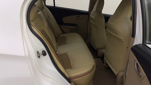 Second-hand 2015 Honda Amaze VX i-VTEC for sale in Mysore-28