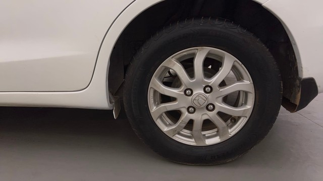 Second-hand 2015 Honda Amaze VX i-VTEC for sale in Mysore-19