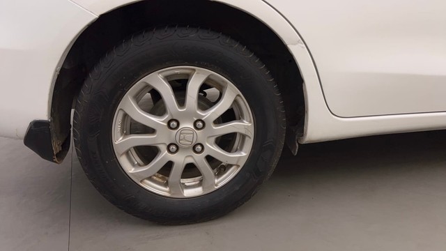 Second-hand 2015 Honda Amaze VX i-VTEC for sale in Mysore-18