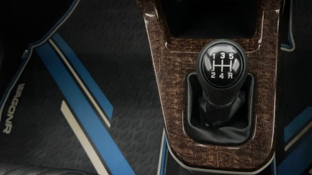 Second-hand 2024 Maruti Suzuki Wagon R VXI for sale in Chandigarh-12