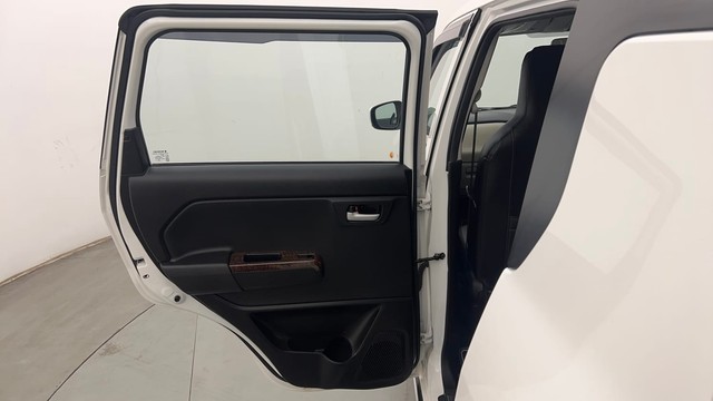 Second-hand 2024 Maruti Suzuki Wagon R VXI for sale in Chandigarh-33