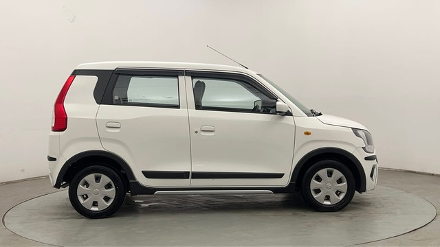 Second-hand 2024 Maruti Suzuki Wagon R VXI for sale in Chandigarh-2