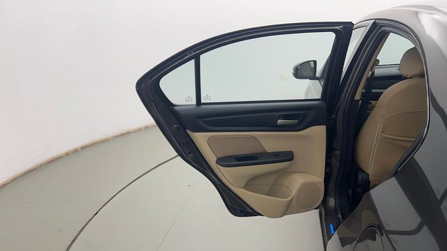 Second-hand 2019 Honda Amaze VX for sale in Kolkata-35