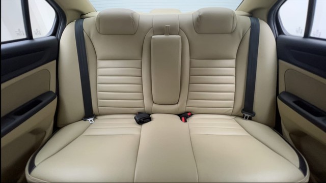 Second-hand 2019 Honda Amaze V Petrol BSIV for sale in New Delhi-27