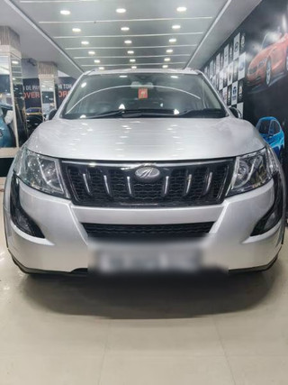 Used Mahindra XUV500 R W10 FWD