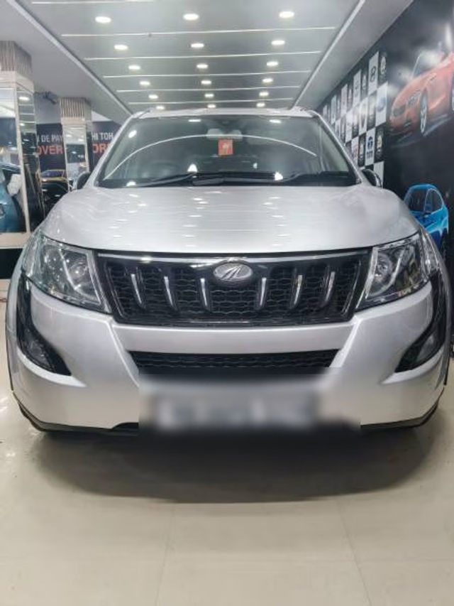 Mahindra XUV500 R W10 FWD Second-hand 2016 Mahindra XUV500 R W10 FWD for sale in Patna
