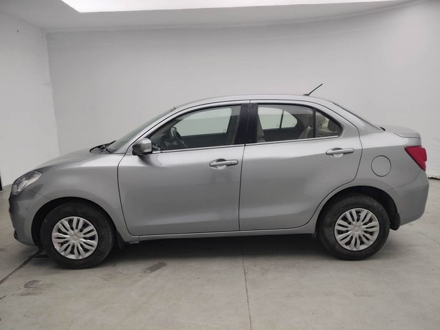 Second-hand 2022 Maruti Suzuki Dzire VXI AMT for sale in Visakhapatnam-6
