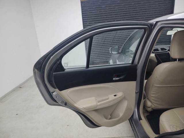 Second-hand 2022 Maruti Suzuki Dzire VXI AMT for sale in Visakhapatnam-30
