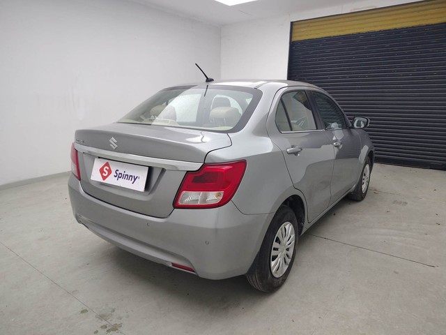 Second-hand 2022 Maruti Suzuki Dzire VXI AMT for sale in Visakhapatnam-3