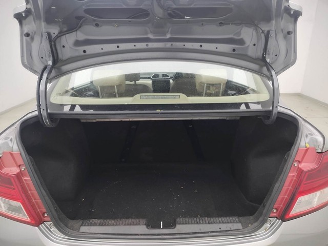 Second-hand 2022 Maruti Suzuki Dzire VXI AMT for sale in Visakhapatnam-9