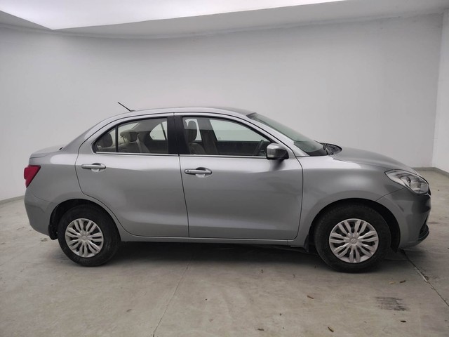 Second-hand 2022 Maruti Suzuki Dzire VXI AMT for sale in Visakhapatnam-2