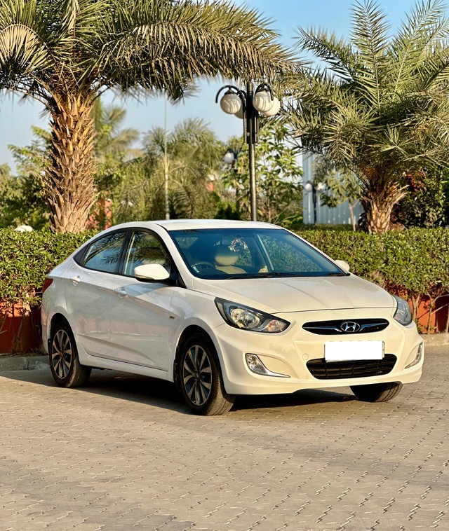 Second-hand 2014 Hyundai Verna 1.6 SX VTVT for sale in Surat-8