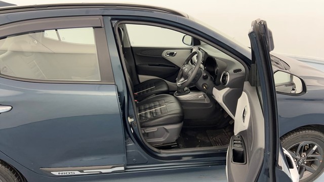 Second-hand 2021 Hyundai Grand i10 1.2 Kappa Sportz BSIV for sale in Lucknow-15