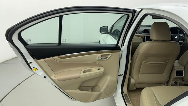 Second-hand 2021 Maruti Suzuki Ciaz 1.4 AT Alpha for sale in Ahmedabad-37