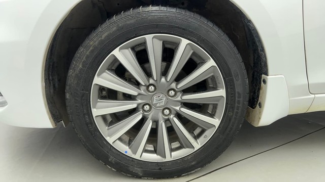 Second-hand 2021 Maruti Suzuki Ciaz 1.4 AT Alpha for sale in Ahmedabad-20