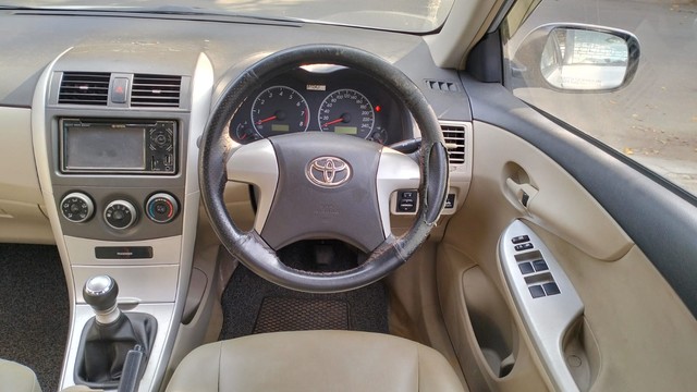 Toyota Corolla Altis 1.8 J Second-hand 2013 Toyota Corolla Altis 1.8 J for sale in Coimbatore-12
