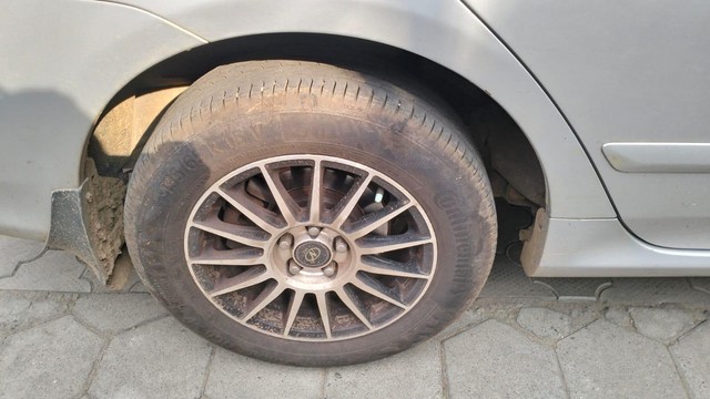 Toyota Corolla Altis 1.8 J Second-hand 2013 Toyota Corolla Altis 1.8 J for sale in Coimbatore-8