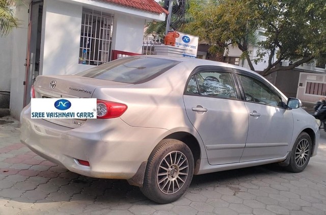 Toyota Corolla Altis 1.8 J Second-hand 2013 Toyota Corolla Altis 1.8 J for sale in Coimbatore-9
