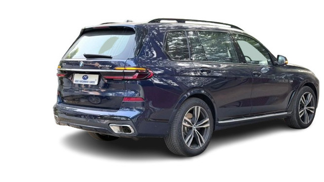 Second-hand 2024 BMW X7 xDrive40d M Sport for sale in Coimbatore-10