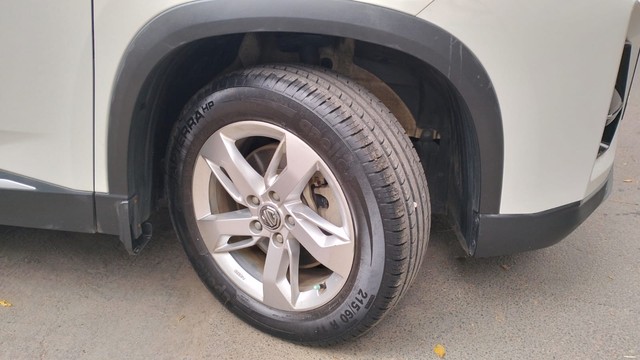 MG Hector 2.0 Shine Diesel Second-hand 2023 MG Hector 2.0 Shine Diesel for sale in Coimbatore-9