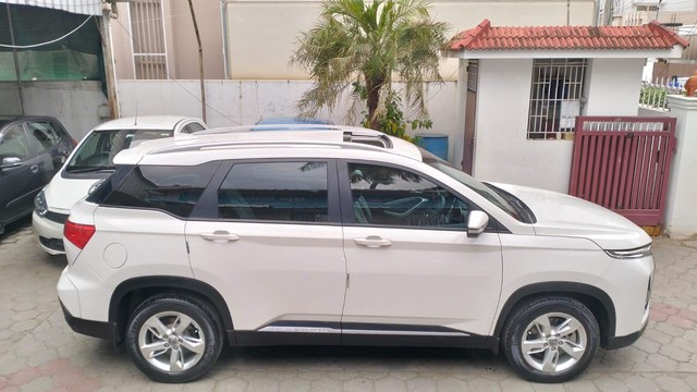 MG Hector 2.0 Shine Diesel Second-hand 2023 MG Hector 2.0 Shine Diesel for sale in Coimbatore-1