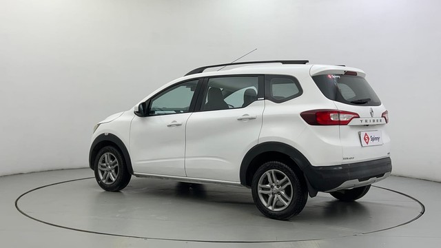 Second-hand 2020 Renault Triber RXZ for sale in Ahmedabad-5