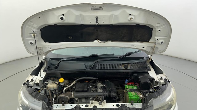 Second-hand 2020 Renault Triber RXZ for sale in Ahmedabad-8