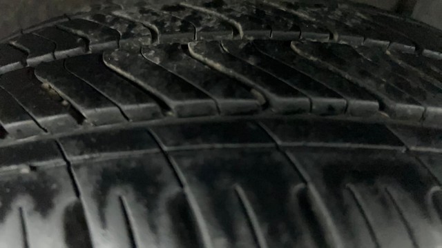 Second-hand 2020 Renault Triber RXZ for sale in Ahmedabad-28