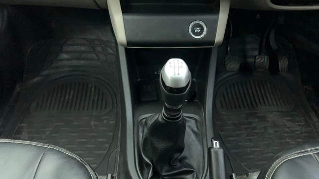 Second-hand 2020 Renault Triber RXZ for sale in Ahmedabad-12