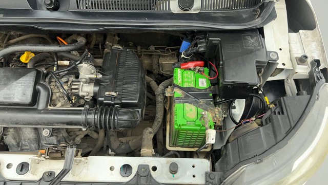 Second-hand 2020 Renault Triber RXZ for sale in Ahmedabad-40