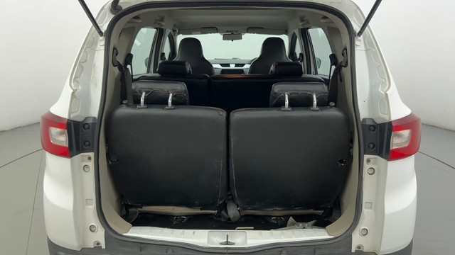 Second-hand 2020 Renault Triber RXZ for sale in Ahmedabad-9