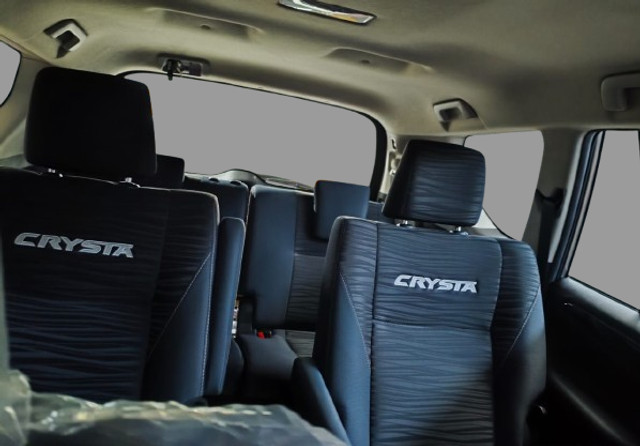 Second-hand 2023 Toyota Innova Crysta 2.4 VX 7Str for sale in Coimbatore-2