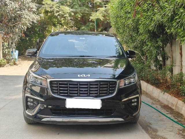 Kia Carnival Limousine Plus Second-hand 2022 Kia Carnival Limousine Plus for sale in Hyderabad-5
