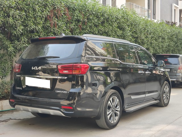 Kia Carnival Limousine Plus Second-hand 2022 Kia Carnival Limousine Plus for sale in Hyderabad-17