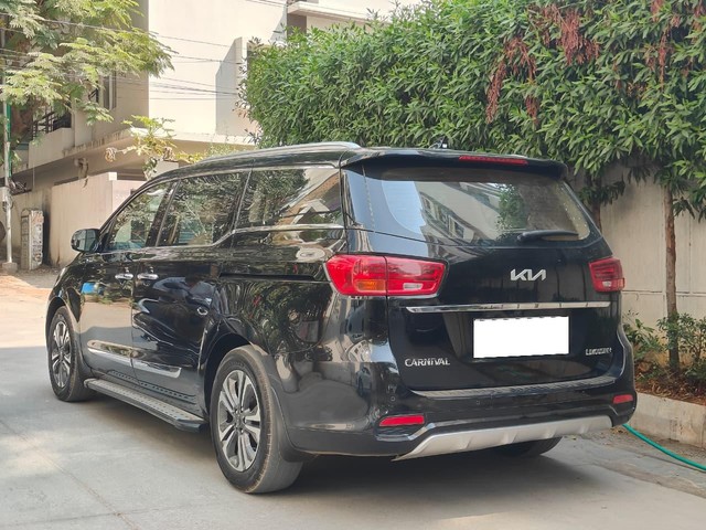 Kia Carnival Limousine Plus Second-hand 2022 Kia Carnival Limousine Plus for sale in Hyderabad-16