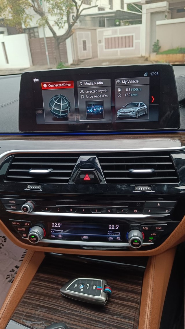 Second-hand 2018 BMW 5 Series 520d Luxury Line for sale in Coimbatore-7