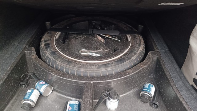 Second-hand 2018 BMW 5 Series 520d Luxury Line for sale in Coimbatore-6