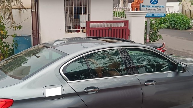 Second-hand 2018 BMW 5 Series 520d Luxury Line for sale in Coimbatore-18