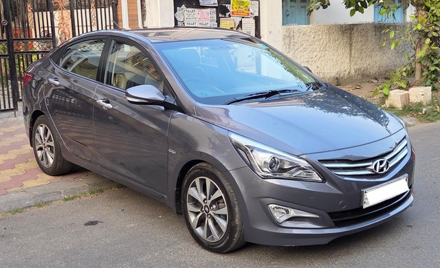 Second-hand 2015 Hyundai Verna 1.6 CRDi SX Opt for sale in Kolkata-8