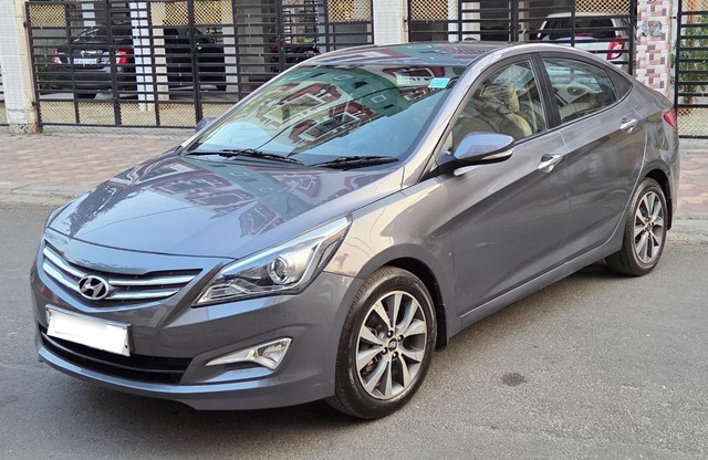 Second-hand 2015 Hyundai Verna 1.6 CRDi SX Opt for sale in Kolkata-12