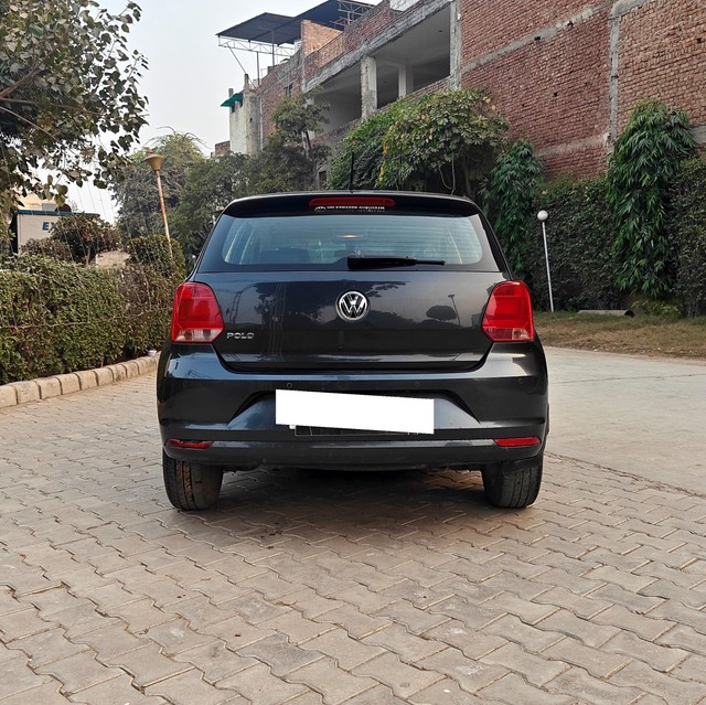 Volkswagen Polo 1.2 MPI Highline Second-hand 2017 Volkswagen Polo 1.2 MPI Highline for sale in Gurgaon-2