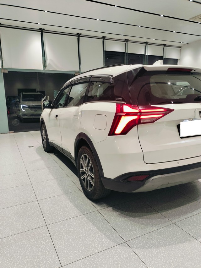 Second-hand 2022 Mahindra XUV700 AX7 Diesel BSVI for sale in Jaipur-2