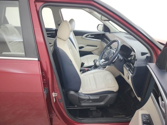 Second-hand 2022 Kia Carens Luxury Plus Diesel AT 6 STR for sale in Coimbatore-15