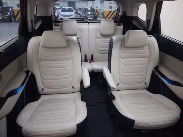 Second-hand 2022 Kia Carens Luxury Plus Diesel AT 6 STR for sale in Coimbatore-28