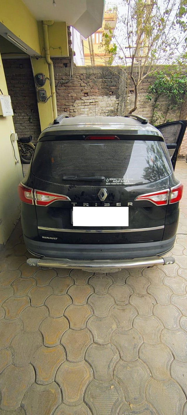 Second-hand 2024 Renault Triber RXZ EASY-R AMT for sale in Patna-1