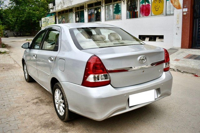 Second-hand 2017 Toyota Etios 1.5 VX for sale in Gurgaon-6