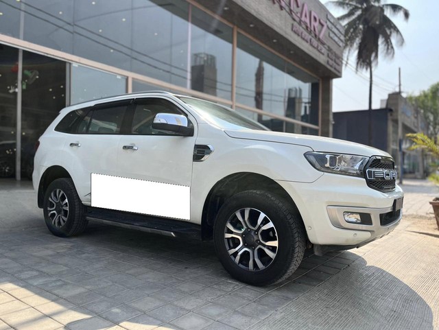 Second-hand 2020 Ford Endeavour Titanium Plus 4X4 for sale in Bangalore-5