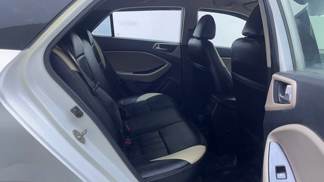 Second-hand 2019 Hyundai i20 Sportz Plus for sale in Hyderabad-28