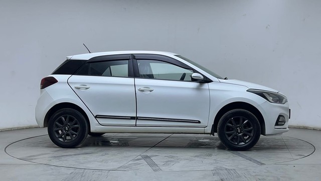 Second-hand 2019 Hyundai i20 Sportz Plus for sale in Hyderabad-2