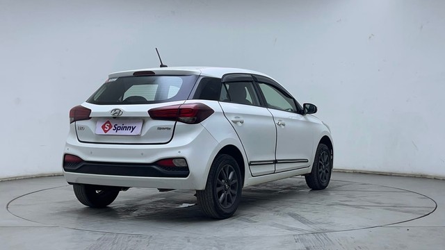 Second-hand 2019 Hyundai i20 Sportz Plus for sale in Hyderabad-3